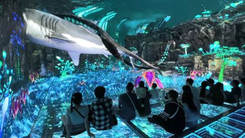 Cosmos Theater abre un nuevo universo visual