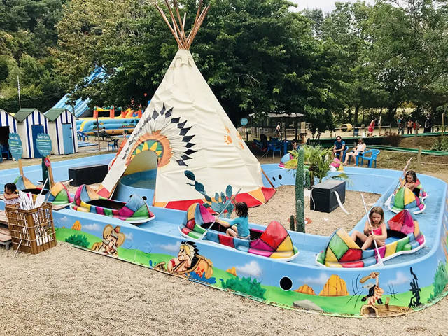 Petits bateaux