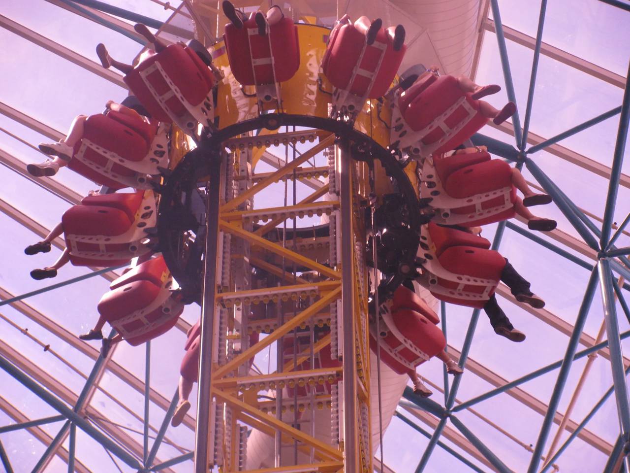 Sling Shot in Adventuredome.