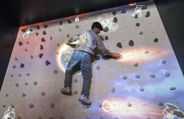 Bouldering