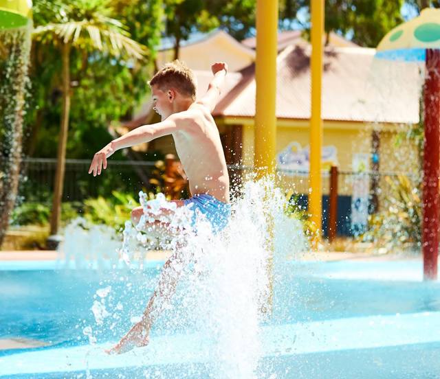 Jumping Jets - Water Park