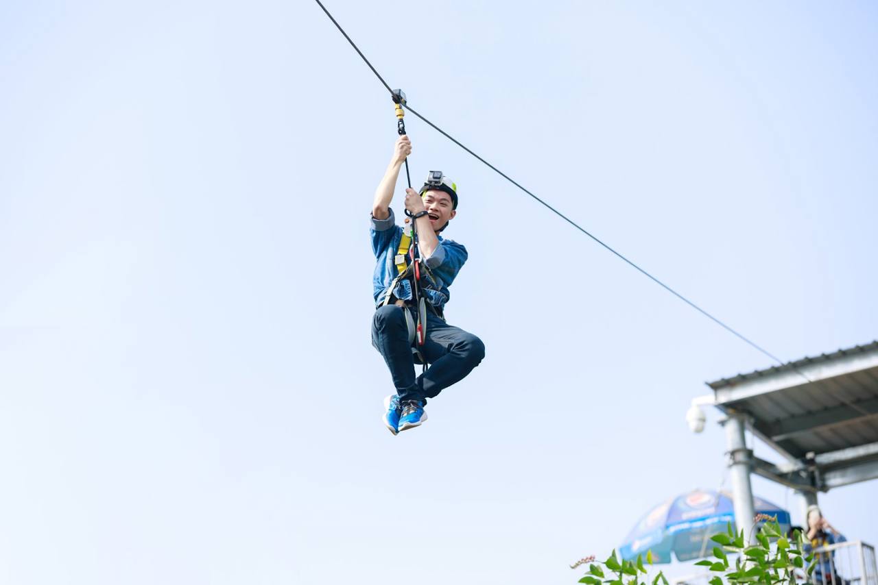 Vista de Cung đường tốc độ en Bao Son Paradise Park.