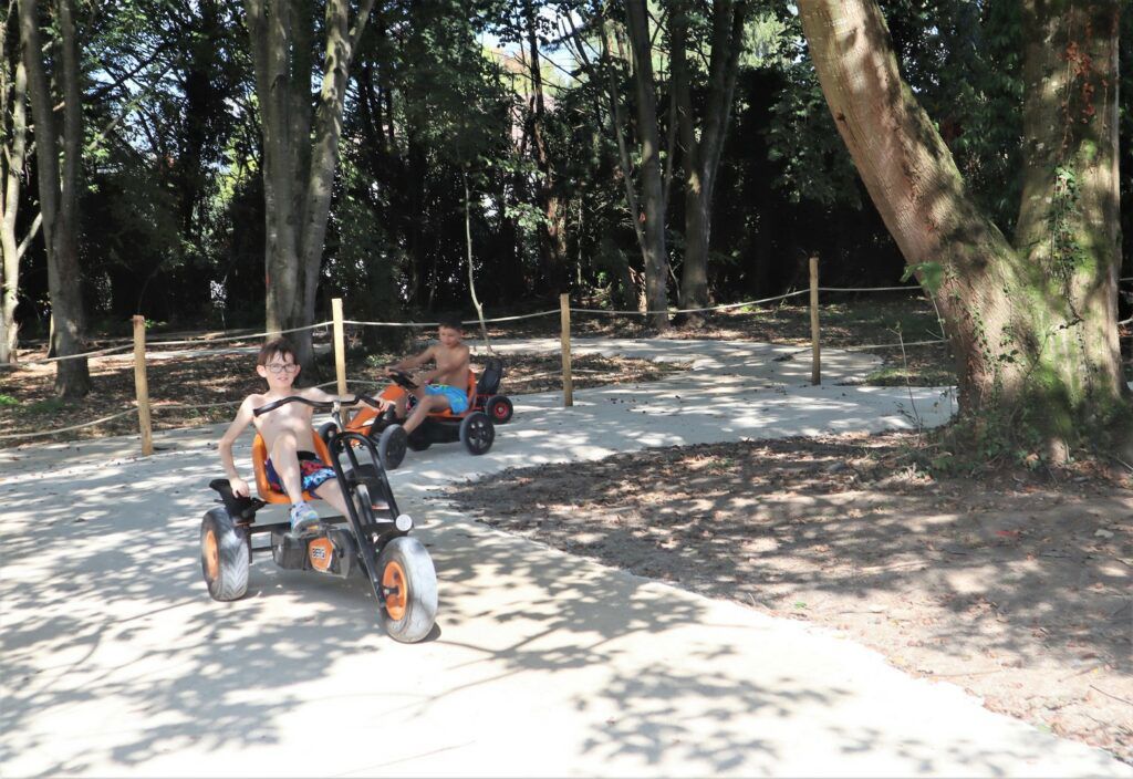 Course de Karts in AcroJungle Outdoor.