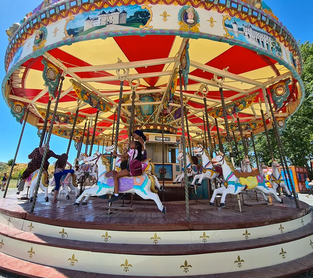 Le Carrousel
