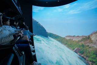 View of Rạp Phim Bay Fly Over Vietnam at Bao Son Paradise Park.