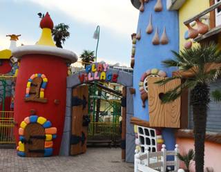 The colourful Play Village entrance at Centro Astoria