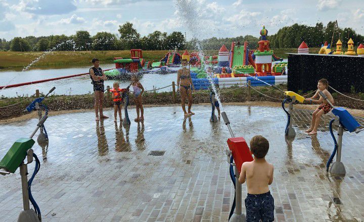 Widok na Water cannon area w ABpark.