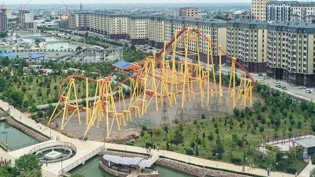 Suspended Roller Coaster