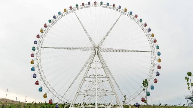 Charhpalak Ferris Wheel