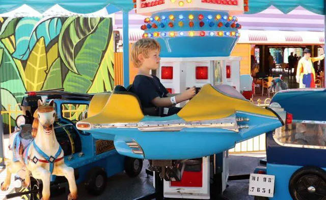 Giggle Go Round